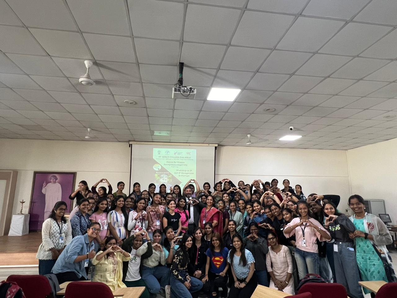 Students and Faculty with the resource person at the end of the session